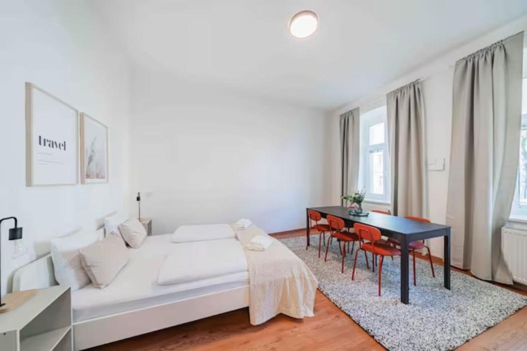 Apartments Next To Schoenbrunn - Free Parking !!! ウィーン エクステリア 写真