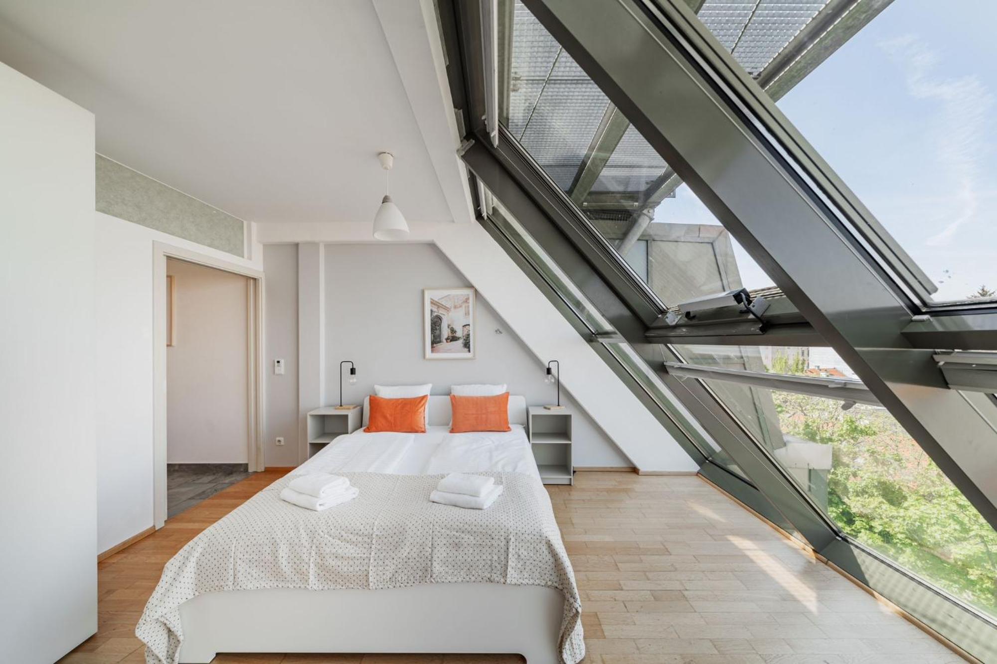 Apartments Next To Schoenbrunn - Free Parking !!! ウィーン エクステリア 写真